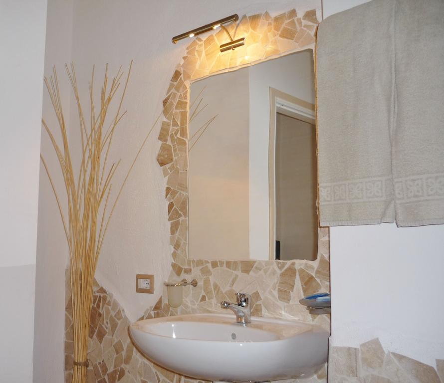 La Locanda Dell'Officina Olbia Szoba fotó